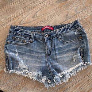 UNIONBAY Women's Frayed Distressed Denim Shorts - Light Blue